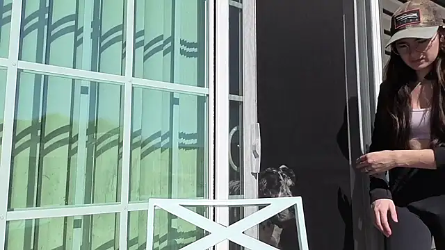 bambifarrina online show from March 2026 07:07:01 PM