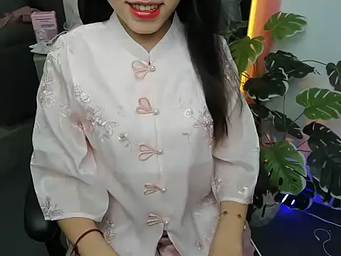 Snapshot of Xiao_cute chatting on October 2025 03:56:02 PM Xiao cute online show from October 2025 03:56:02 PM