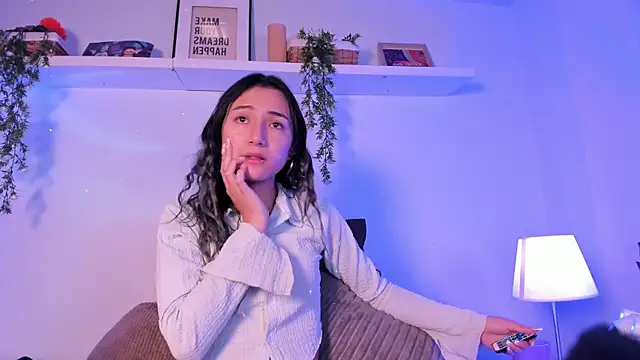 Vampgyal online show from November 2025 09:17:01 PM