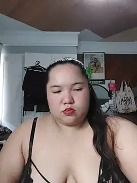 LianaCruzado online show from June 2026 07:02:02 AM