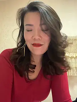 anna yngs online show from November 2025 11:33:01 AM