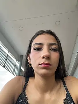 Snapshot of -juicy_ chatting on May 2026 09:32:02 PM -juicy online show from May 2026 09:32:02 PM