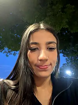 Snapshot of -juicy_ chatting on May 2026 11:22:02 PM -juicy online show from May 2026 11:22:02 PM