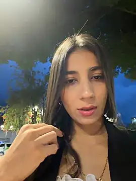 Snapshot of -juicy_ chatting on June 2026 11:31:01 PM -juicy online show from June 2026 11:31:01 PM