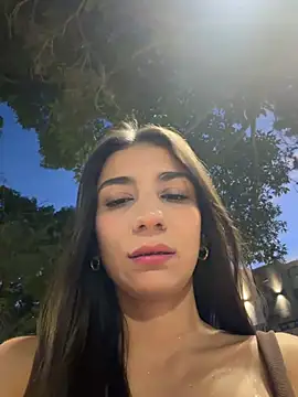 Snapshot of -juicy_ chatting on July 2026 11:37:02 PM -juicy online show from July 2026 11:37:02 PM
