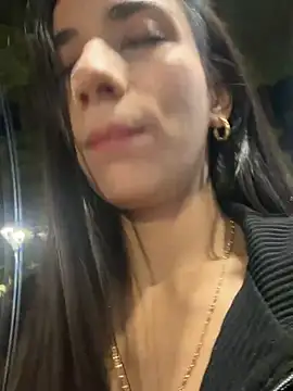 Snapshot of -juicy_ chatting on August 2026 11:47:01 PM -juicy online show from August 2026 11:47:01 PM