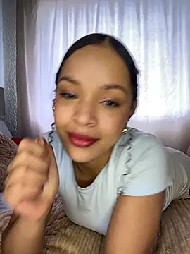 Yasmin777  online show from November 2025 04:38:02 PM