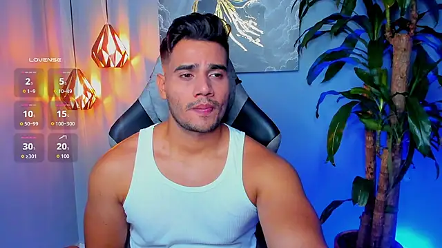 AndresR3 online show from November 2025 08:35:02 PM