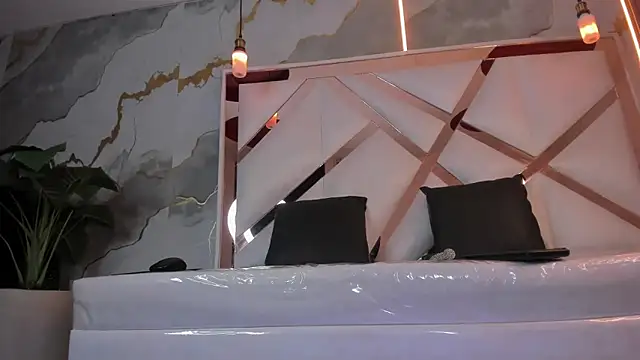 Anxelica Macondo  online show from October 2025 01:58:01 PM