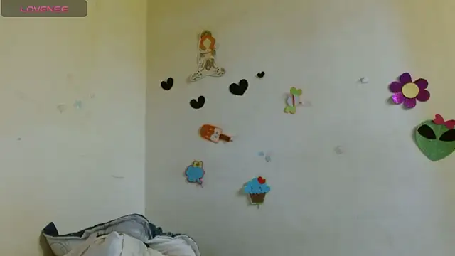 Akasha001 online show from December 2025 03:52:01 PM