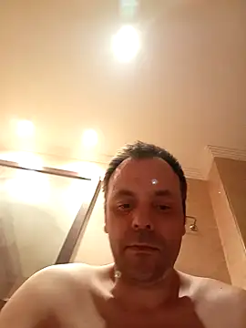 manchego85 online show from April 2026 11:07:02 PM