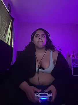 1n0nlythroat online show from January 2026 07:17:01 PM