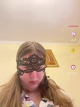 ShyPampBlondie online show from April 2026 10:24:02 AM