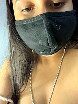 misharani00 online show from December 2025 03:40:02 PM