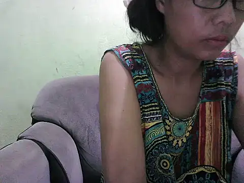 HotLadyPinay32 online show from April 2026 09:38:01 PM