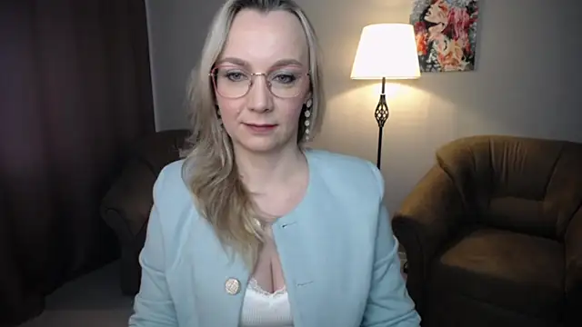 Snapshot of Ava_Elior chatting on May 2026 10:21:01 AM Ava Elior online show from May 2026 10:21:01 AM