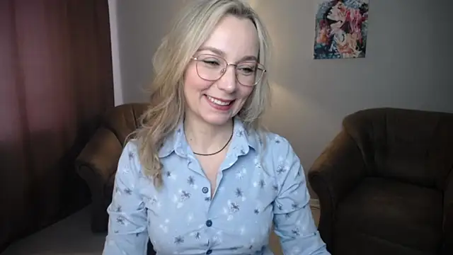 Snapshot of Ava_Elior chatting on June 2026 10:20:01 AM Ava Elior online show from June 2026 10:20:01 AM