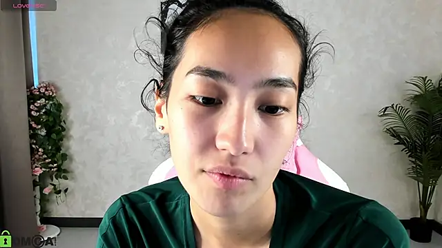 FlirtyAura online show from September 2025 03:43:02 AM