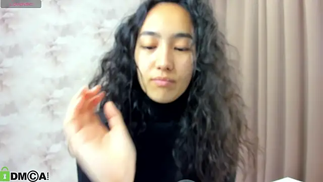 FlirtyAura online show from October 2025 03:02:02 AM