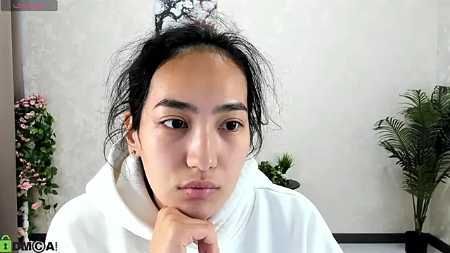 FlirtyAura online show from October 2025 03:26:01 AM