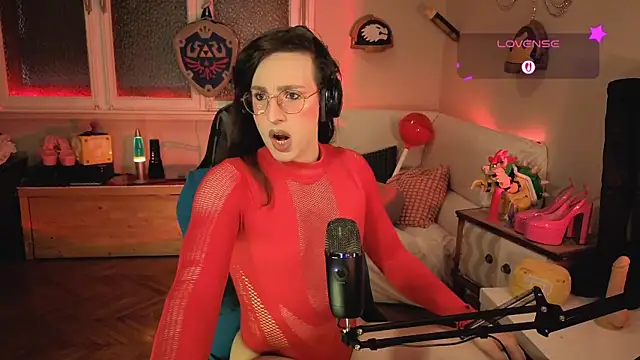 Zesty Peach online show from June 2026 04:18:02 PM