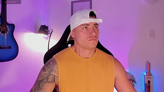 connorsmiith online show from June 2026 11:35:01 AM