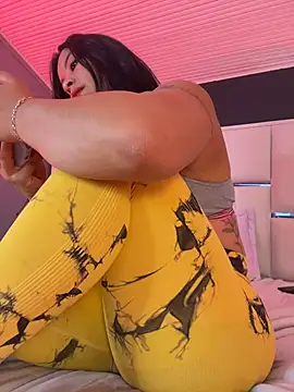 BellaFernandez   online show from April 2026 01:20:01 PM