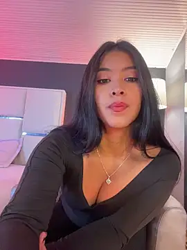 BellaFernandez   online show from April 2026 01:06:01 PM