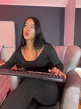 BellaFernandez   online show from July 2026 01:46:02 PM