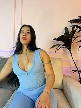 BellaFernandez   online show from August 2026 09:40:02 PM