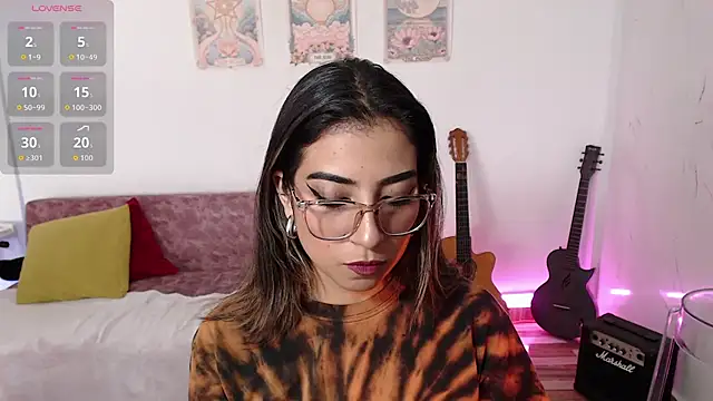 Susanahendrix online show from November 2025 06:18:01 PM