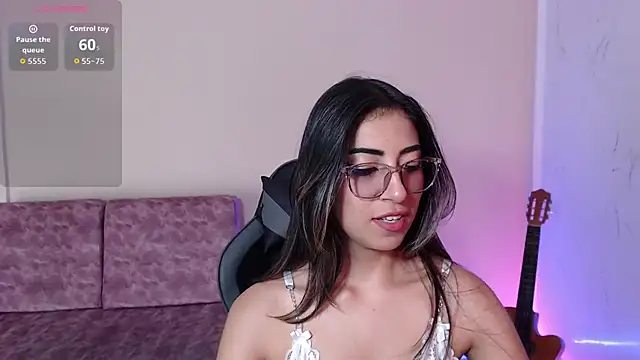 Susanahendrix online show from February 2026 06:18:01 PM