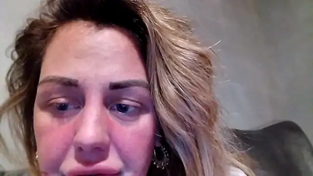 Sophrob96x online show from September 2025 04:23:01 AM