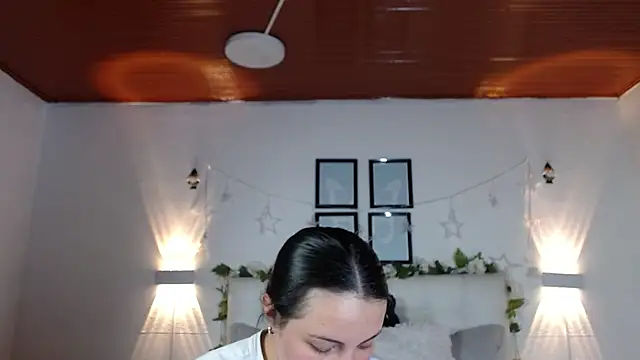 Megan 05  online show from February 2026 06:47:02 PM