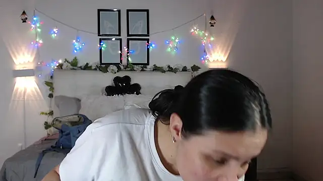 Megan 05  online show from March 2026 06:56:02 PM