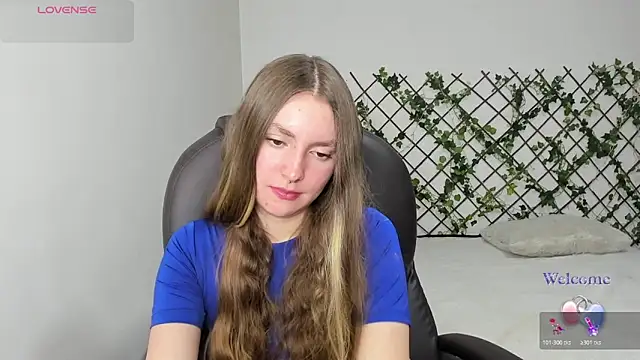 Snapshot of velvet__moon chatting on February 2026 10:28:01 PM velvet moon online show from February 2026 10:28:01 PM