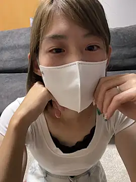 Snapshot of usako_2025 chatting on July 2026 01:02:01 PM usako 2025 online show from July 2026 01:02:01 PM