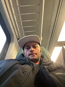 Carlosmauricio123 online show from March 2026 12:53:01 PM