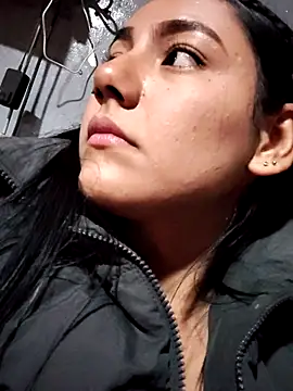 Megara 25 online show from March 2026 12:05:01 AM