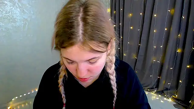 arlana klart online show from February 2026 01:15:02 AM