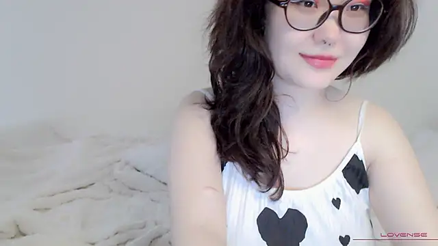 tsunade chan online show from October 2025 05:17:01 AM