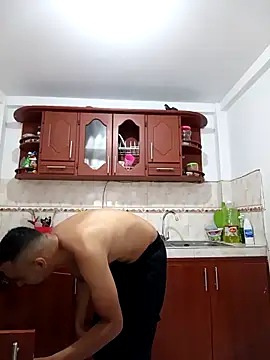 stivenlujan69 online show from February 2026 06:07:01 PM