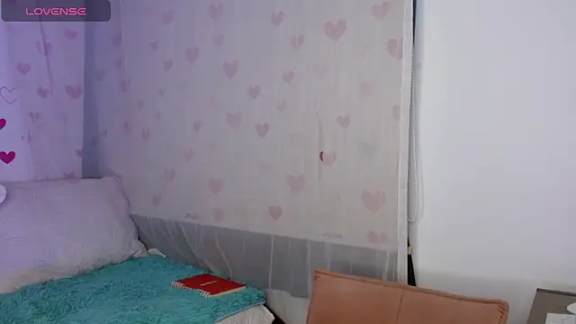 antonella edgel online show from October 2025 09:01:01 PM