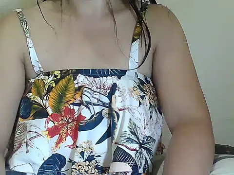 Snapshot of Ayiesha chatting on May 2026 08:00:01 AM Ayiesha online show from May 2026 08:00:01 AM