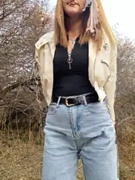 YOOUR EVAA online show from October 2025 09:26:02 AM