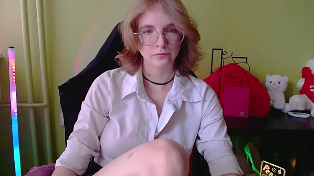 juicyPenny online show from June 2026 12:37:01 PM