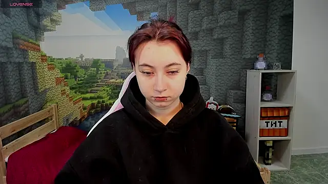 ClaraParks online show from April 2026 07:04:02 PM