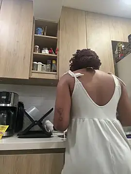  Zahara  online show from November 2025 11:04:02 PM