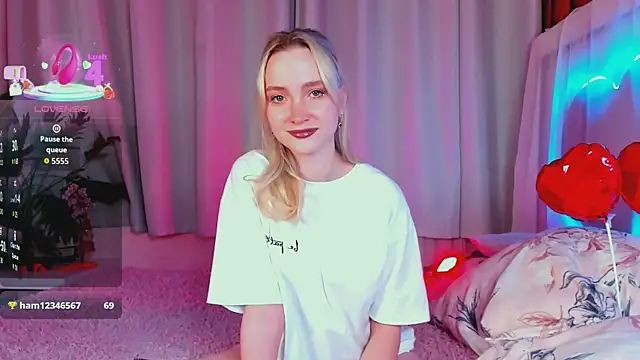 EllaBloom online show from February 2026 02:15:01 PM