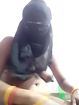 Snapshot of amolicars chatting on September 2025 05:24:01 AM amolicars online show from September 2025 05:24:01 AM